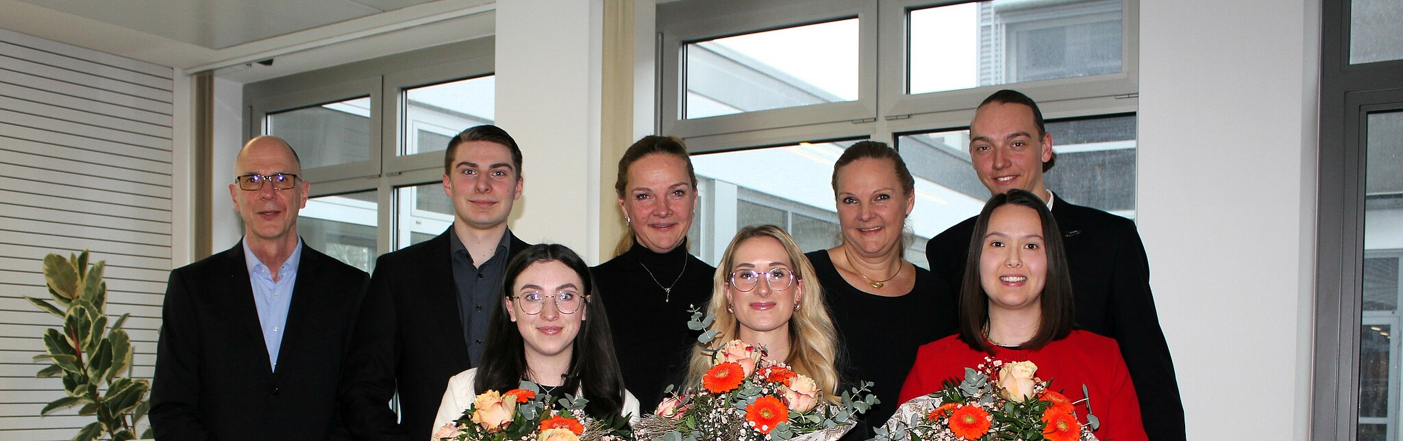 250205_Förderpreis der Familie Wagner_Gruppenbild Gruppenbild mit Stifterfamilie und Preisträgerinnen