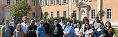 Gruppenbild vor dem Schwetzinger Schloss