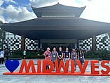 Hebammenwissenschaftlerinnen der HWG Ludwigshafen beim internationalen Hebammenkongress in Bali, Indonesien