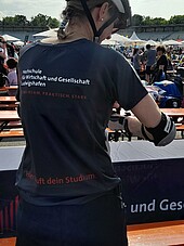 Inlinerin des HWG LU-Teams von hinten