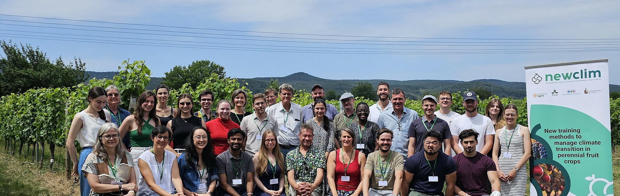 Credit: Weincampus Neustadt Gruppenbild in den Weinbergen