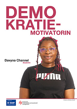 Davyna Channel Demokratiemotivatorin
